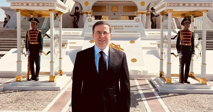 Посол сообщил о значительном росте объема транзитных перевозок между Баку и Ашхабадом