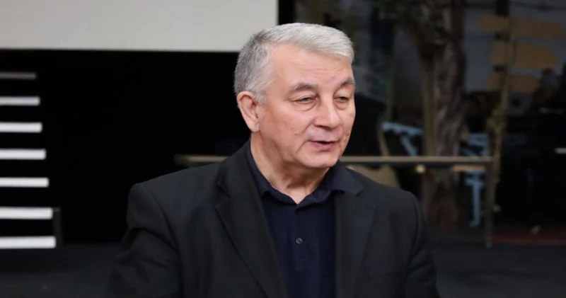 Əməkdar artist işdən çıxarıldı