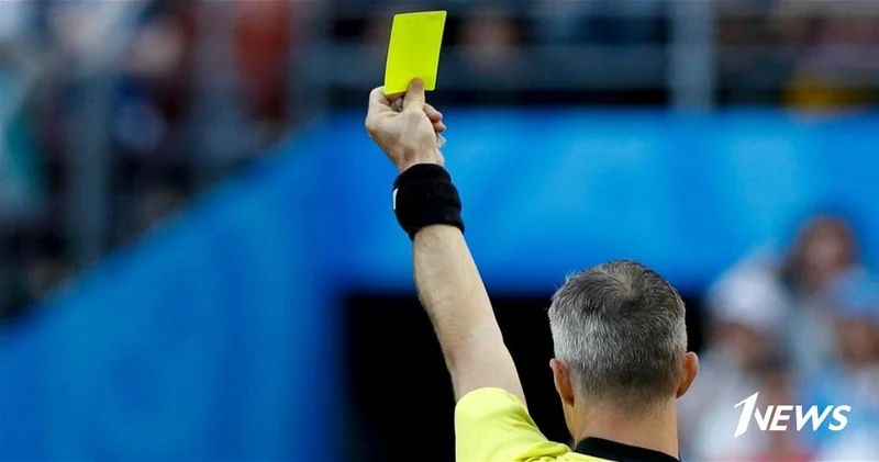 В IFAB обсудили возможность разрешить ВАР вмешиваться в эпизоды со вторыми желтыми