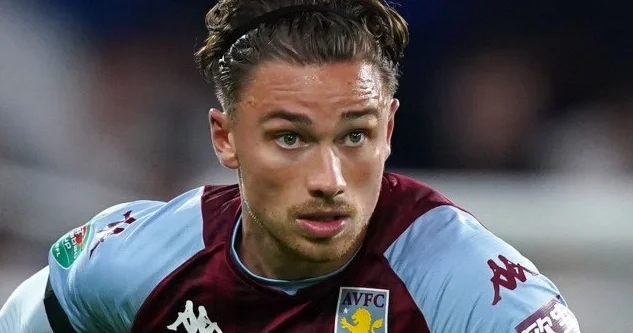 Klubu ilə müqaviləsini yenilədi