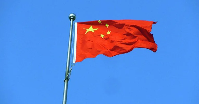 Çin şirkətlərinə qarşı Britaniyanın sanksiyalarını qəti şəkildə pisləyib