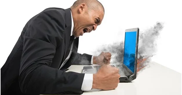 Психолог: Соцсети делают людей агрессивными и несчастными