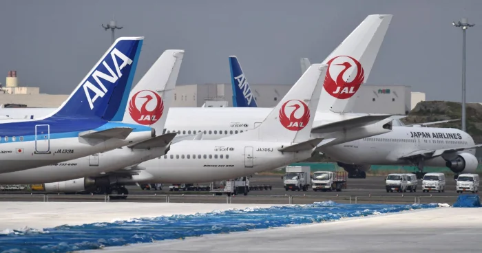 Moskva və Tokio uçuşların bərpasını nəzərdən keçirir