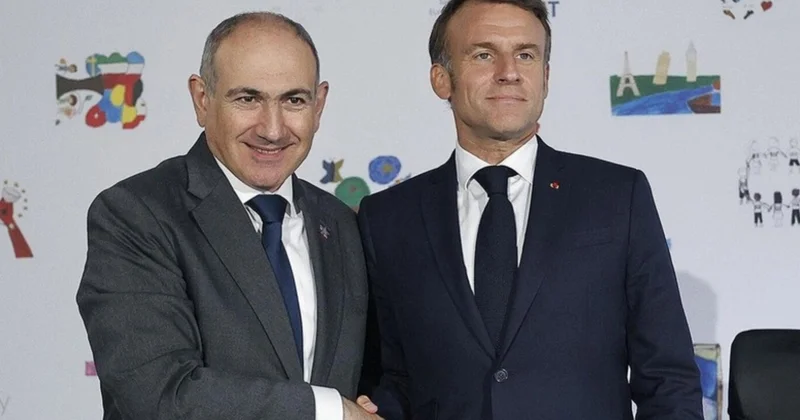 Пашинян летит на встречу с Макроном