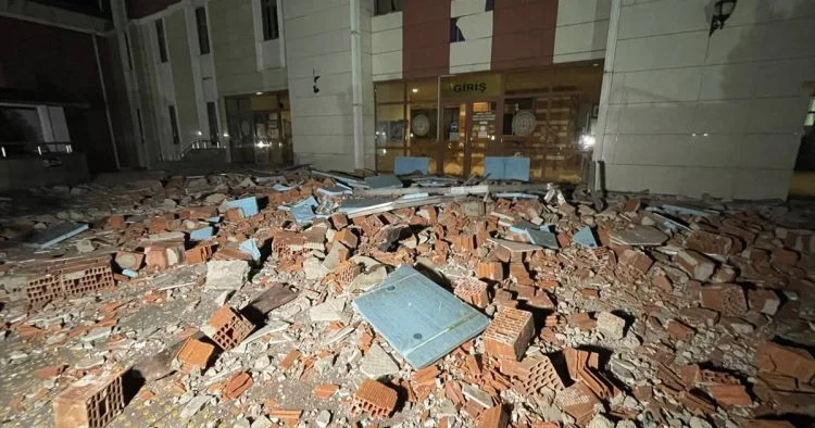 Türkiyədə baş verən zəlzələ və ildırım hadisəsi ilə Azərbaycandakı analoji hadisələr arasında riyazi əlaqə var HESABLAMA