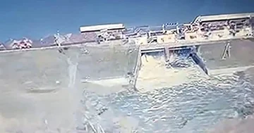 Belqorod bölgəsindəki rus səngərlərini su basıb...