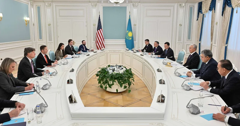 Qazaxıstan Prezidenti Donald Trampın xüsusi nümayəndəsi ilə görüşüb