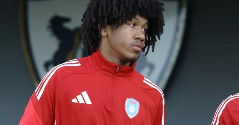 “Atam Sabirabaddan, anam Tovuzdandır” Hamı onu əcnəbi hesab edir