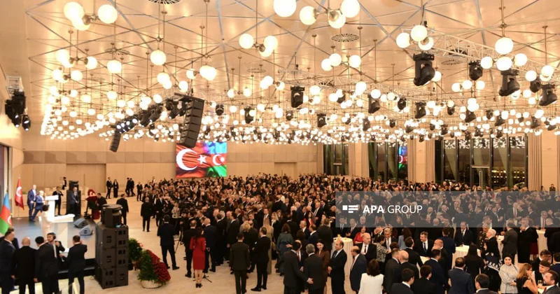 Bakıda Türkiyə Cümhuriyyətinin yaranmasının 102 ci ildönümünə həsr olunmuş təntənəli mərasim keçirilir FOTO