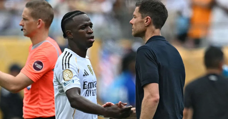 Alonso Vinisiusa yerini göstərdi