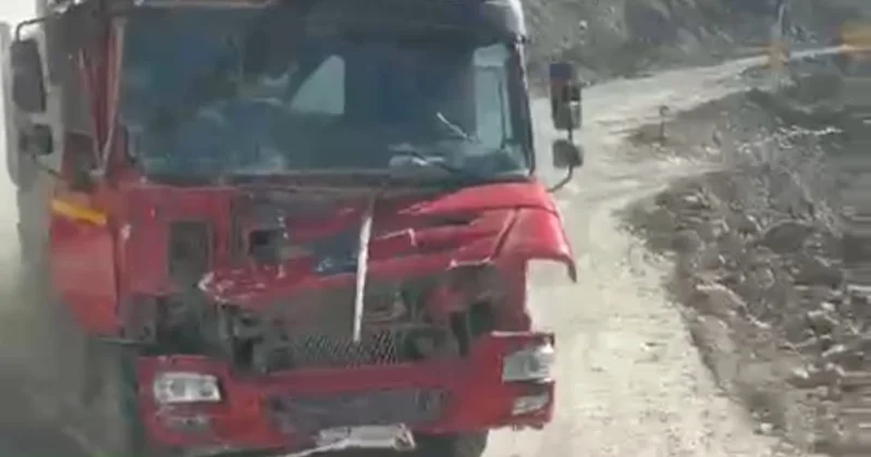 Kəlbəcərdə yol qəzası baş verib Yük maşınları qəza törədib FOTO VİDEO