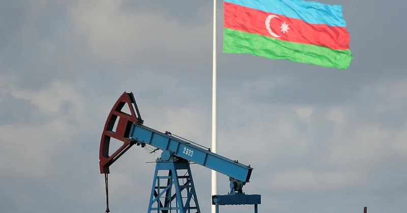 Стоимость Azeri Light снизилась почти на 3%