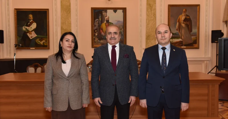 Azərbaycan və tacik xalqları arasında tarixi və mədəni bağlılıq qədim köklərə malikdir