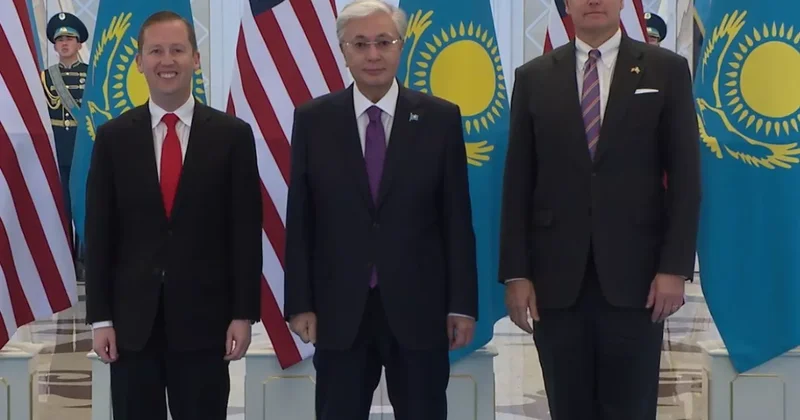 Токаев встретился со спецпредставителем Трампа и заместителем Рубио