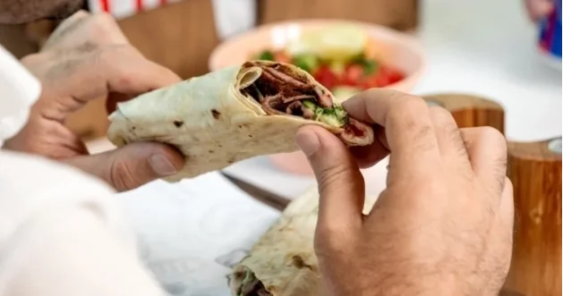 Bu xəstəliyi olanlar şaurma yeyə bilməz