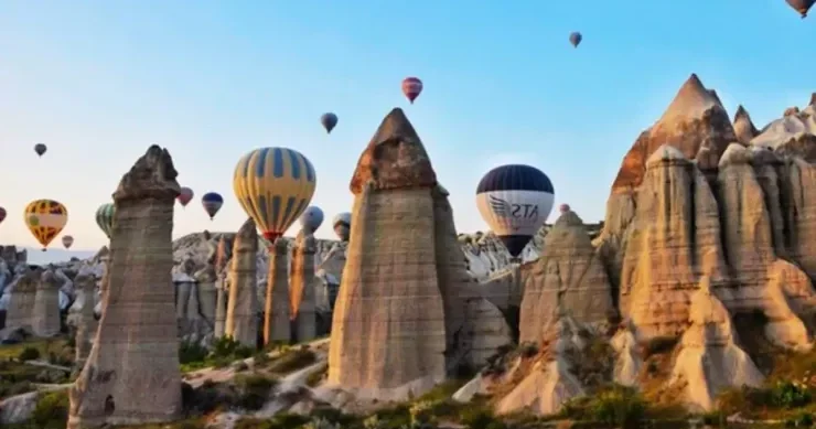 Kapadokiyada pəri bacası uçdu: ölənlər var YENİLƏNİB