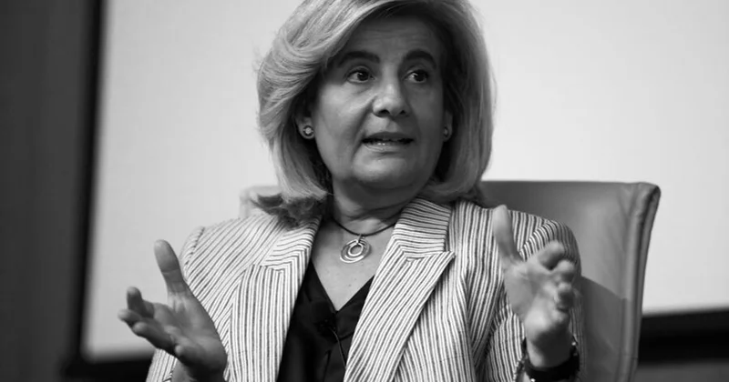 Həmin qatar qəzasında sabiq nazir də həlak olub