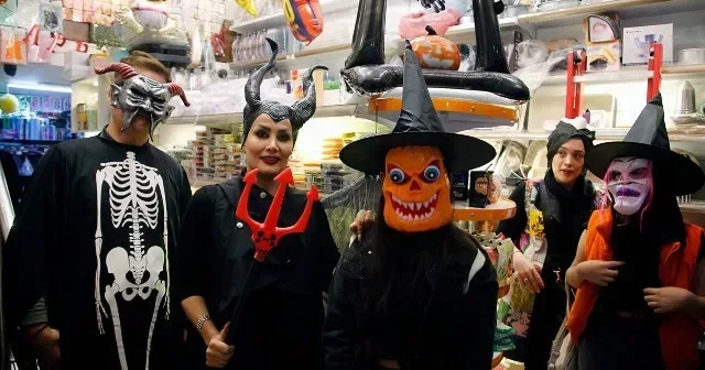 İranda Halloween qadağan edildi