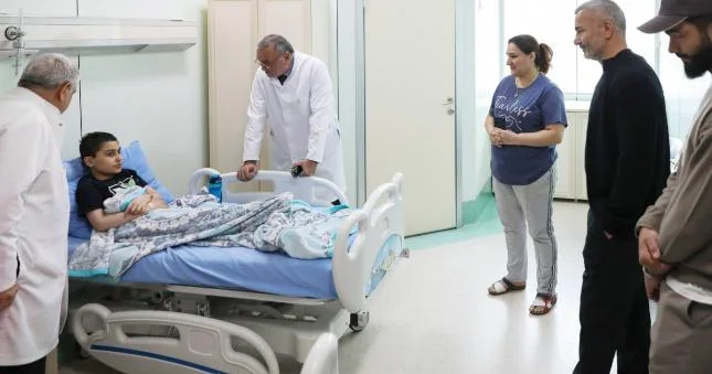 Qurban Qurbanov Uşaq Klinikasını ziyarət edib Şəkillər