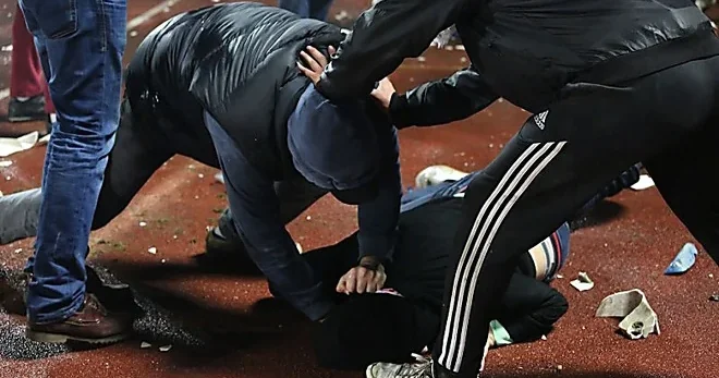 REAL TV əməkdaşına hücum edən boksçu imiş Foto