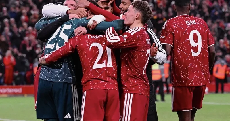 İngiltərə Liqa Kuboku: “Çelsi” “Liverpul”la bacarmadı