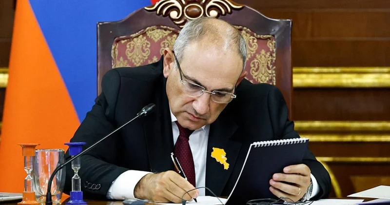 Пашинян назвал Декларацию независимости Армении антигосударственной