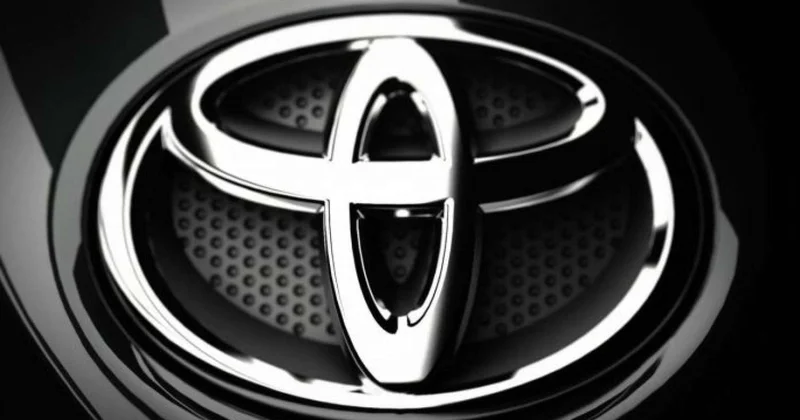 “Toyota” mühərriklərini satır