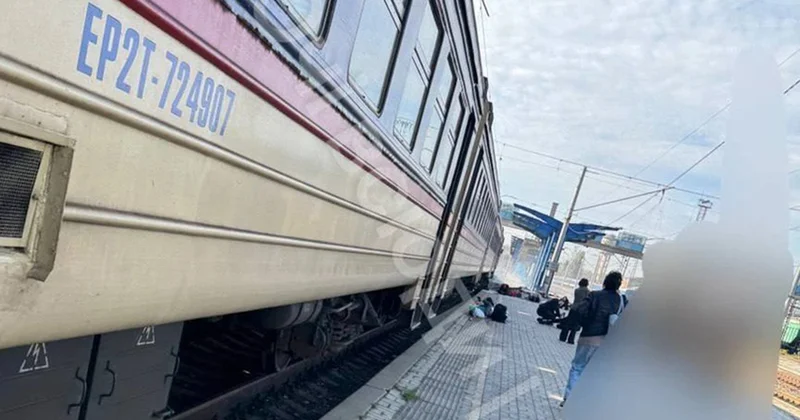 Ukraynada vağzala zərbə endirildi 13 ölü