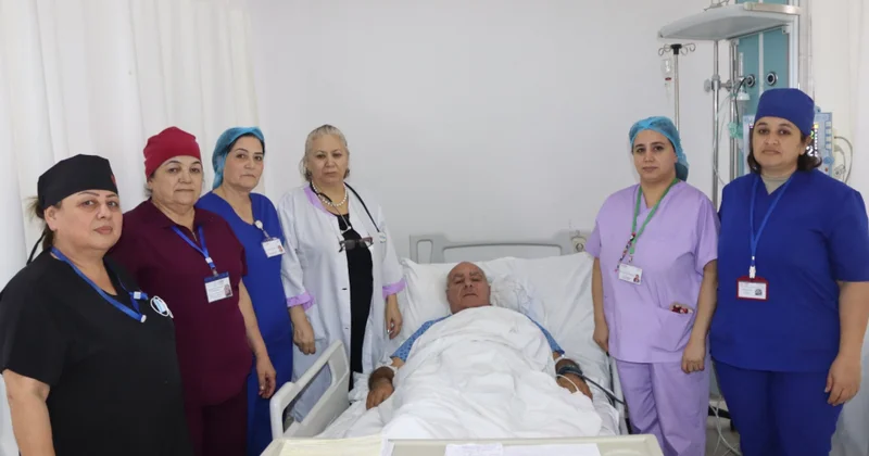 Ürəyi iki dəfə dayanan şəxsin həyatı xilas edilib