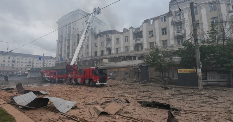 Россия нанесла удар по железнодорожному вокзалу в Днепре: 13 погибших