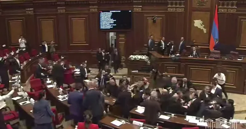 Мордобой в армянском парламенте ВИДЕО