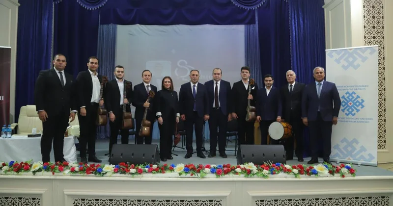 “Sənət dialoqu” layihəsi çərçivəsində Xaçmazda Xalq artisti Elçin Həşimovla görüş keçirilib (Foto)