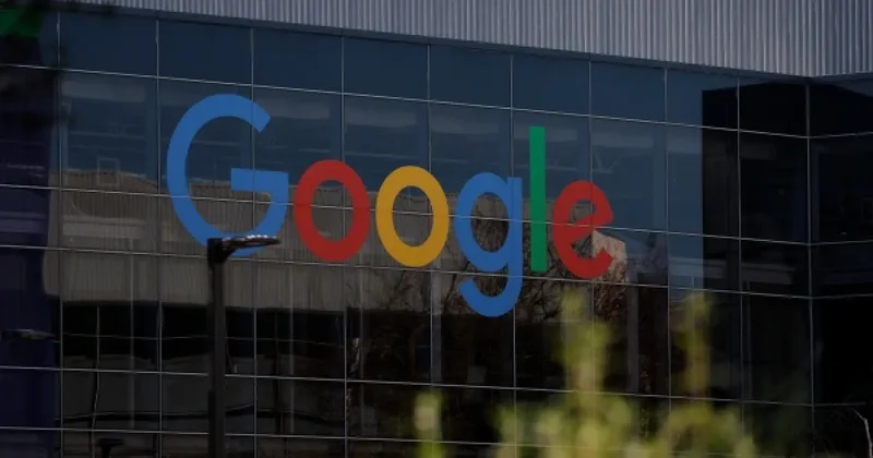 Google пережил рекордное падение капитализации на фоне развития ИИ