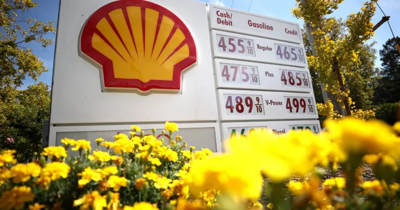 “Shell”in mənfəəti iki dəfə artaraq 10,8 milyard dollara çatıb