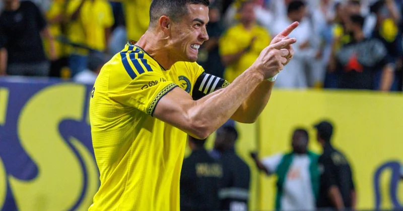 Ronaldo het trik edərək karyerasının 985 ci qolunu vurub