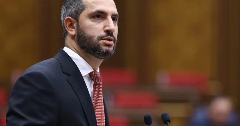 Рубиняна обвинили в поощрении массовой драки в парламенте Видео
