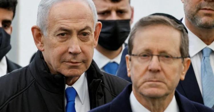 Hersoq Netanyahuya siyasətdən getməsi müqabilində əfv təklif edib