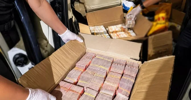 İstirahətə gedirik deyən ər arvadın avtomobilindən 36 milyon tapıldı