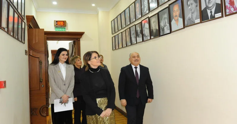 Eliso Bolkvadze və Maya Tabaqari Akademik Milli Dram Teatrının qonağı olub (Foto)