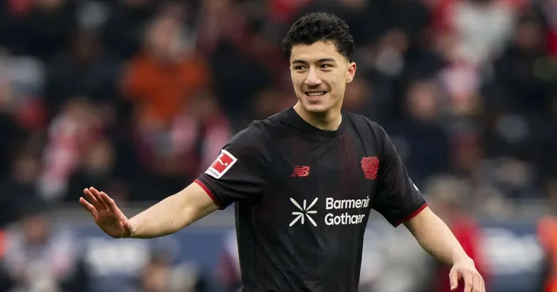 PSJ 20 yaşlı əlcəzairli futbolçuya ciddi maraq göstərir