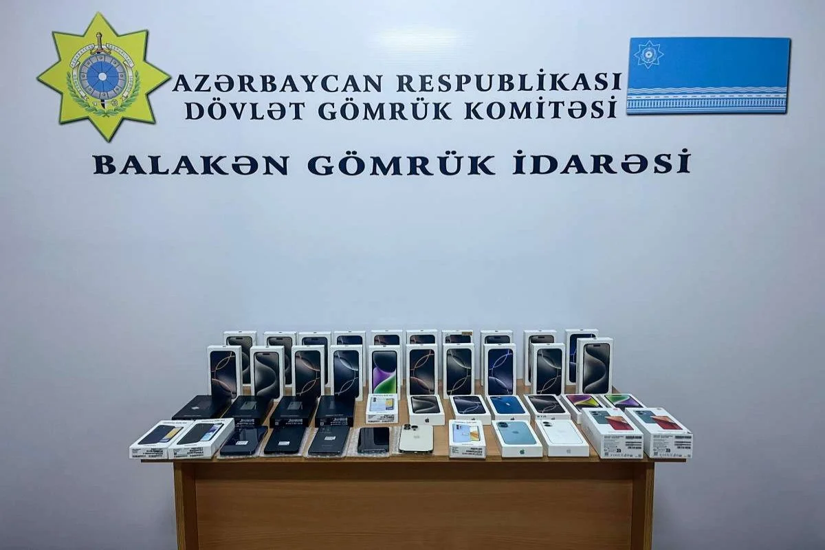 Ölkəyə 43 qanunsuz mobil telefon gətirmək istədilər