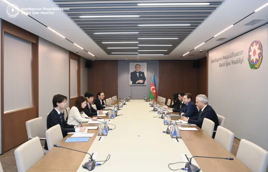 XİNdə xüsusi nümayəndə ilə görüş