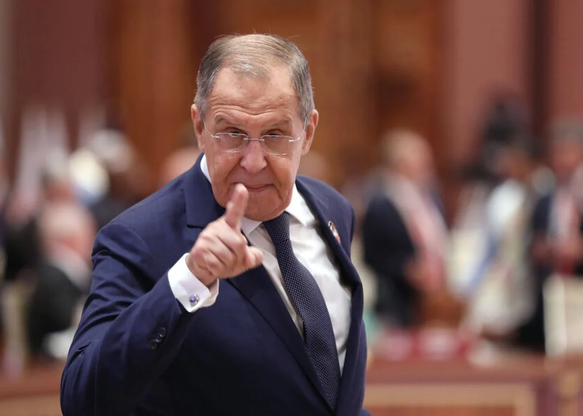 Lavrov YUNESKOnun baş direktorunu tənqid etdi