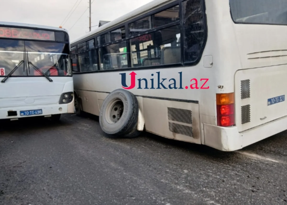 Bakıda avtobusun təkəri qopdu, təhlükəli vəziyyət yarandı FOTO