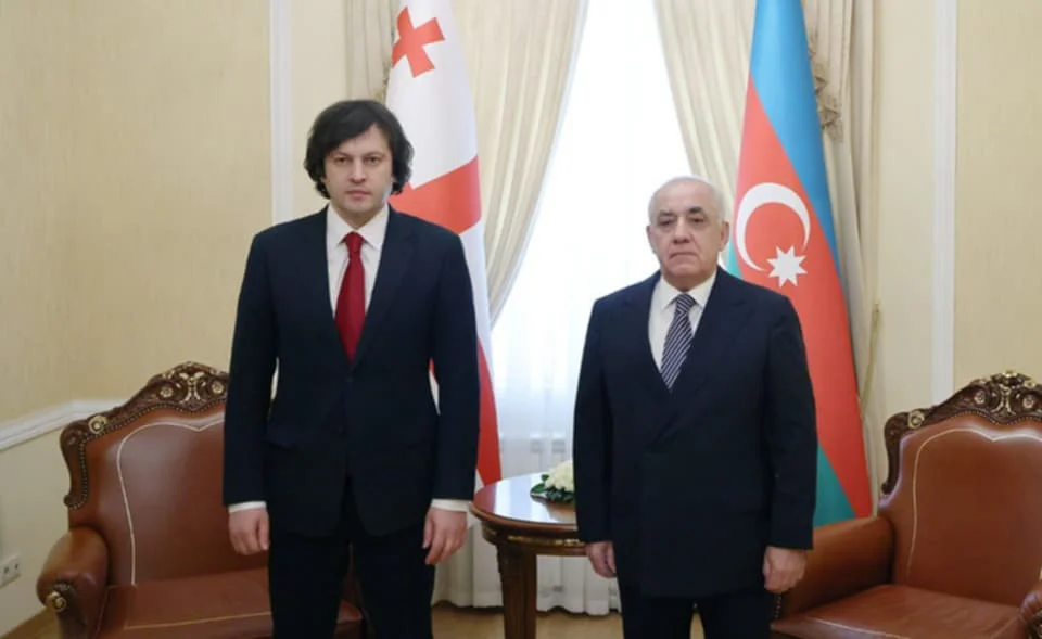 Əli Əsədov gürcüstanlı həmkarını təbrik etdi