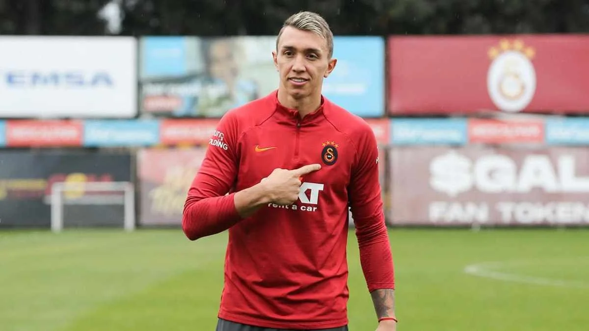 Muslera Qalatasarayda qalacaq?