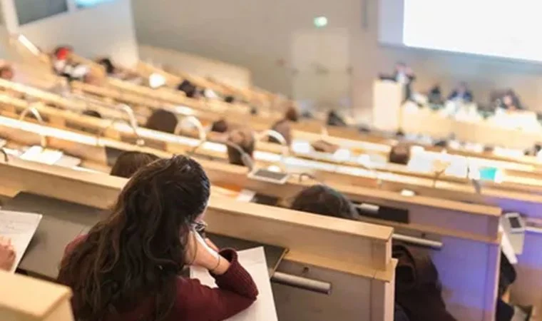 Dörd universitetə akkreditasiya verildi SİYAHI