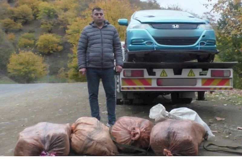 Narkotiki evakuatorla Bakıya gətirmək istəyən dəstə üzvləri yaxalandı FOTO