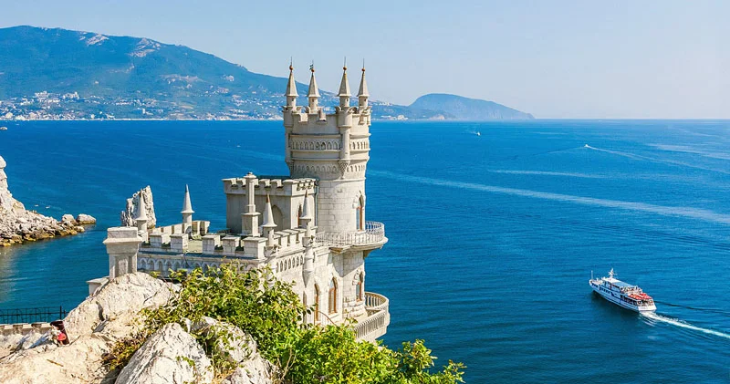 Krım və Donbas Rusiya ərazisi kimi tanına bilərmi: Beynəlxalq sənədlər, yoxsa reallıq?