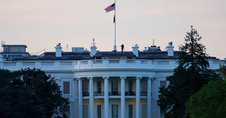 Белый дом создал доску позора пойманных на фейках СМИ